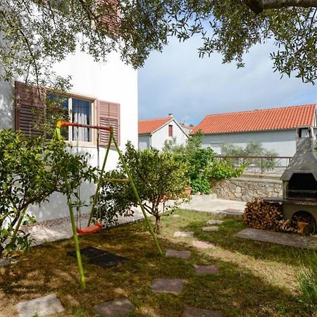 Apartments Yo Lee Bibinje Dış mekan fotoğraf